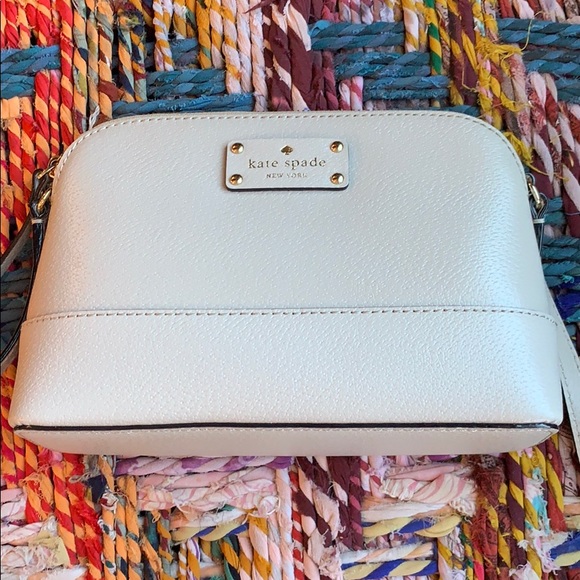 Kate Spade New York Crossbody Bag - Picture 2 of 4